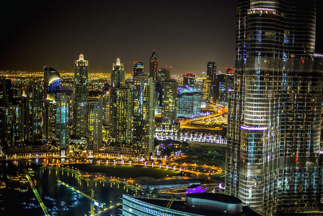 city, dubai, night-1033534.jpg